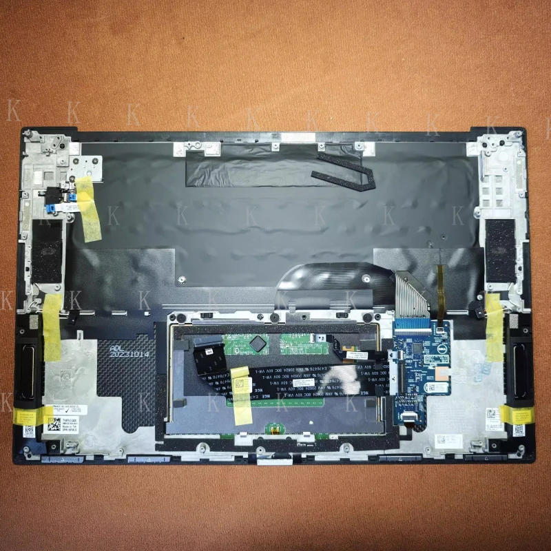 C  New For Dell XPS 17 9720 Precision 5770 Palmrest Upper Case US Backlit KB TP