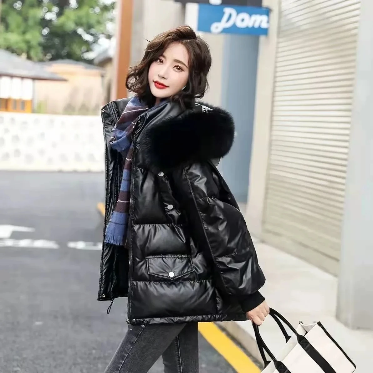 Short Down Cotton-Padded Jacket Women\'s Overcoat 2025 New Autumn Winter Leisure Glossy Loose Hooded Thicken Warm Parker Coat