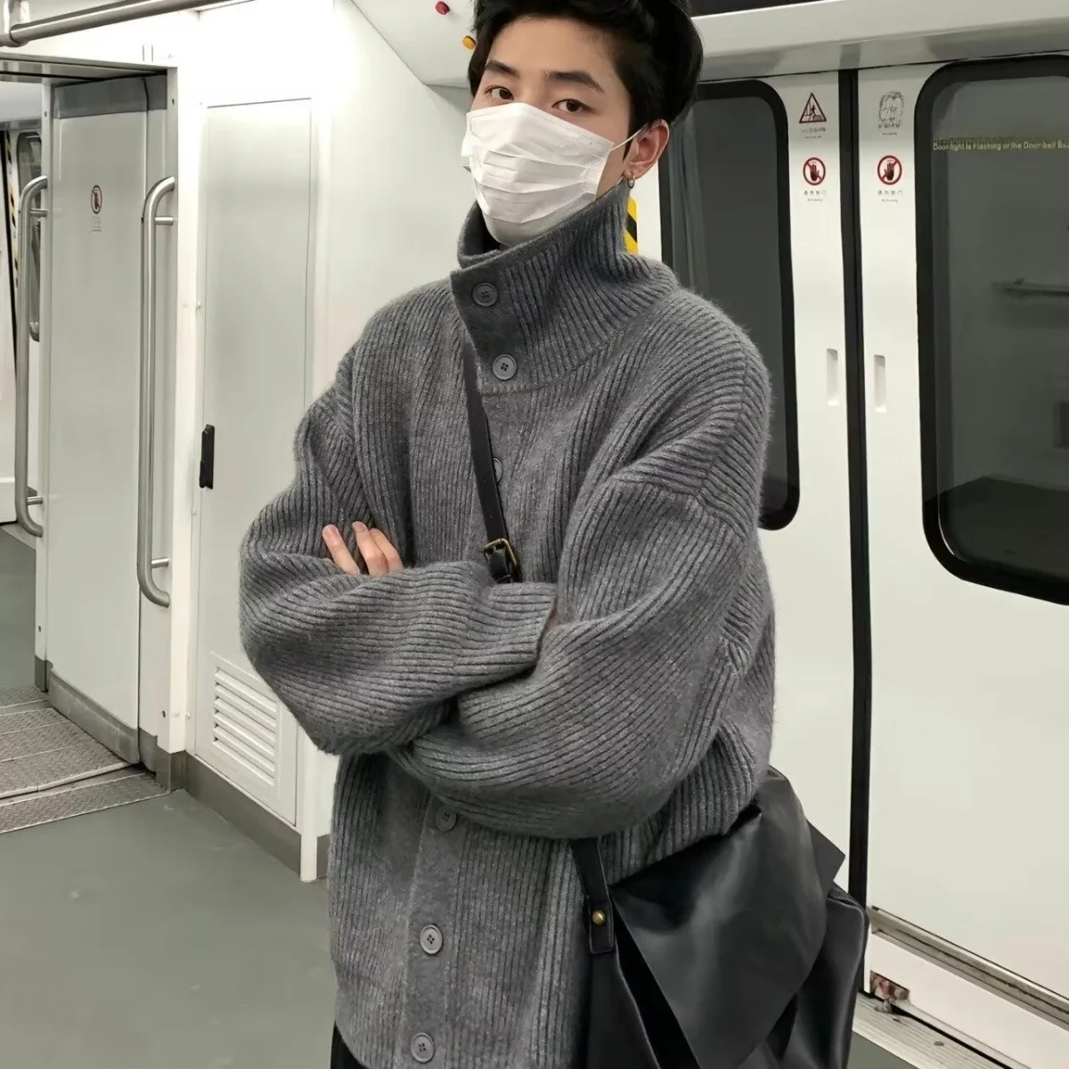 

Корейский мужской вязаный кардиган, свитер с воротником-стойкой, свободный крой, модная винтажная зимняя верхняя одежда, полиэфирное волокно