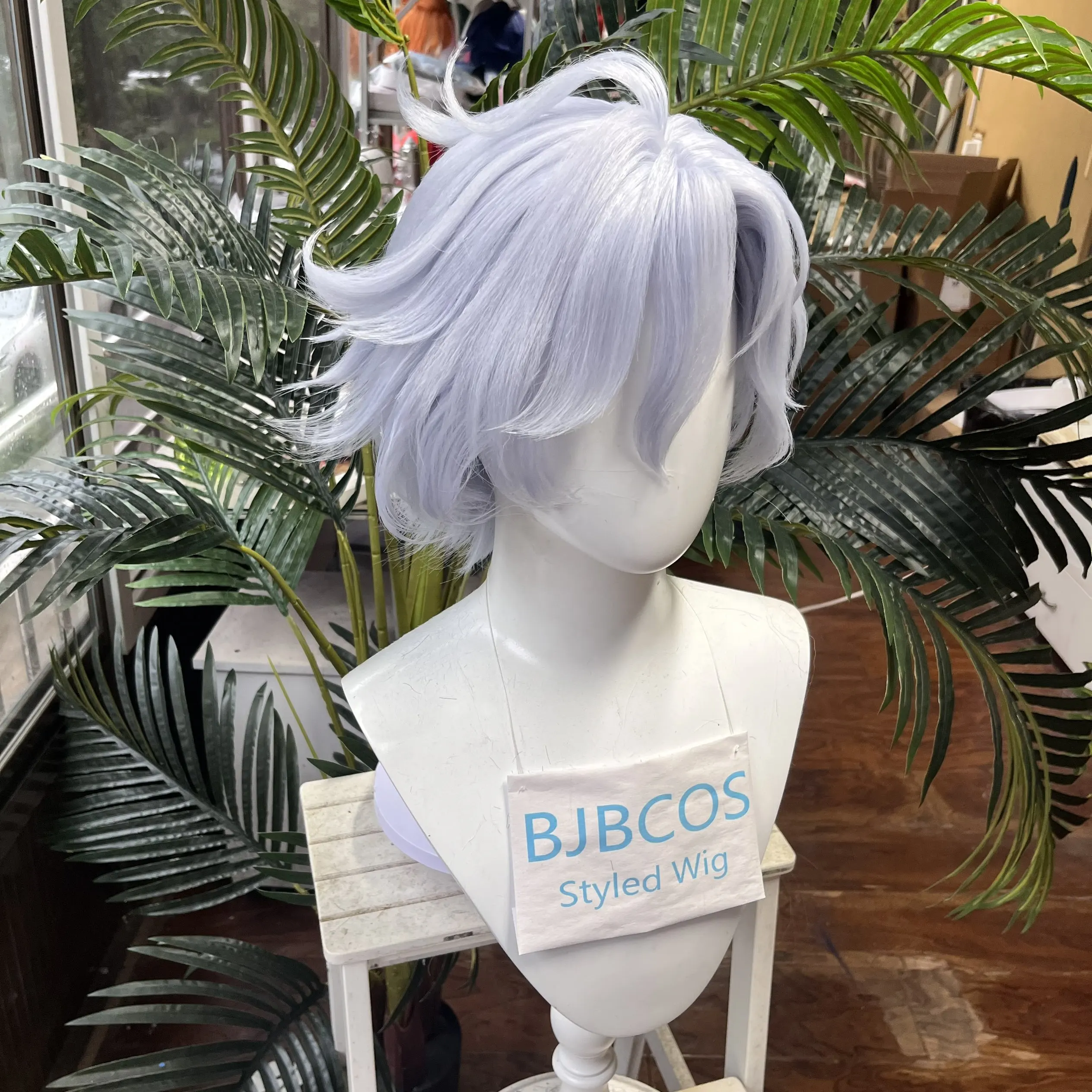 [Styled Wig]Mitya Cosplay Wig Game Genshin Impact Women Or Man Light Blue Short 33CM Hair Mitya Cosplay Hair Halloween Party view 3