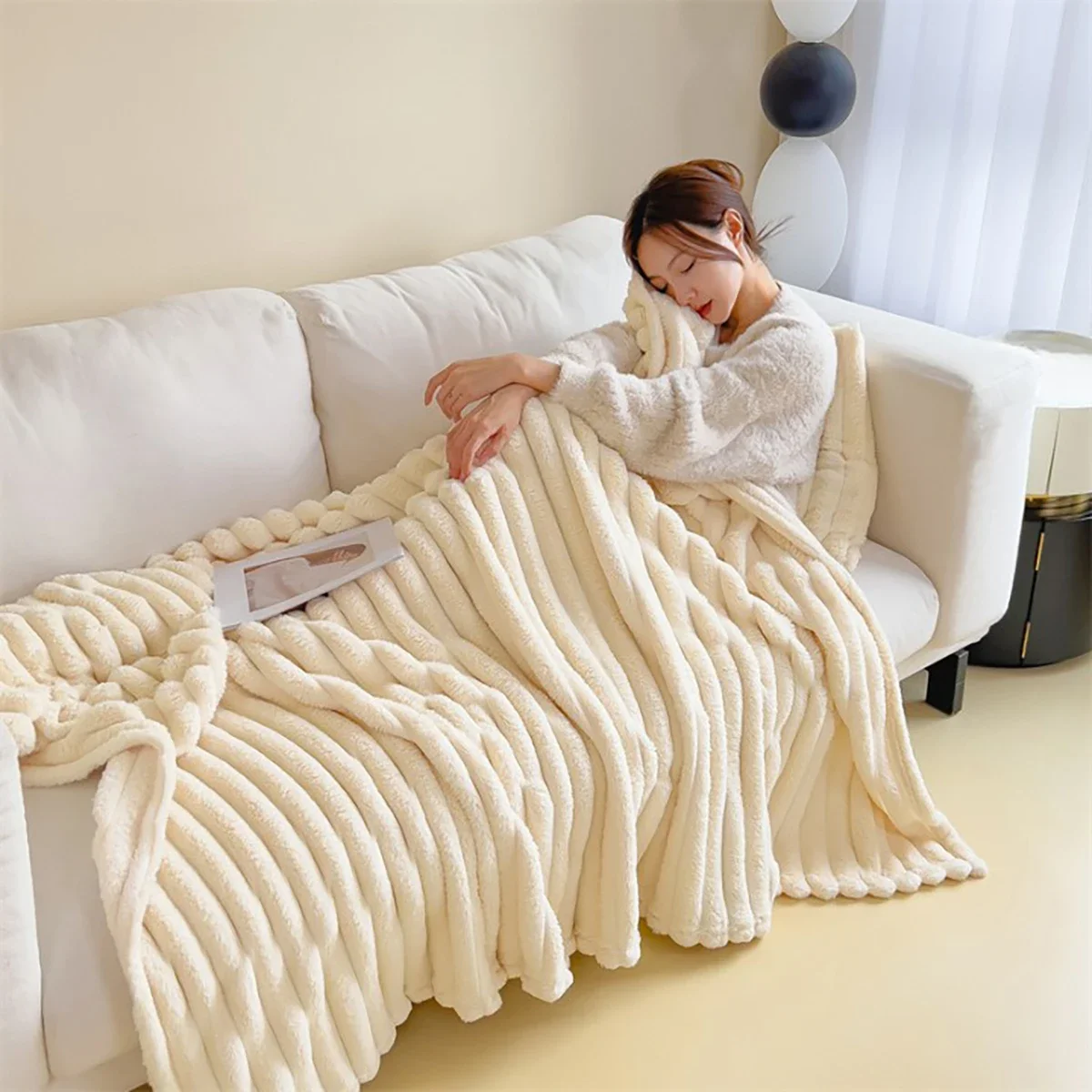 New Artificial Rabbit Plush Autumn Warm Blankets for Beds Soft Coral Fleece Sofa Throw Blanket Comfortable Thicken Bed Sheet