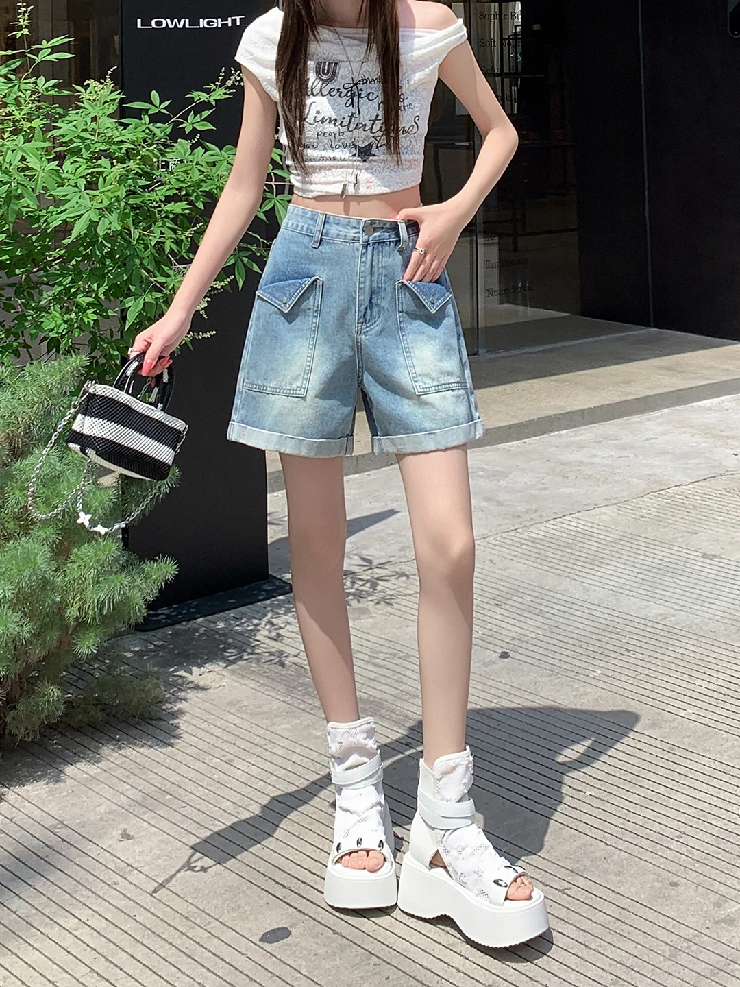 Retro Cuffed Design High Waist Denim Shorts Women Summer New Small Loose Slim A-Line Outdoor Hot Pants Vintage Style