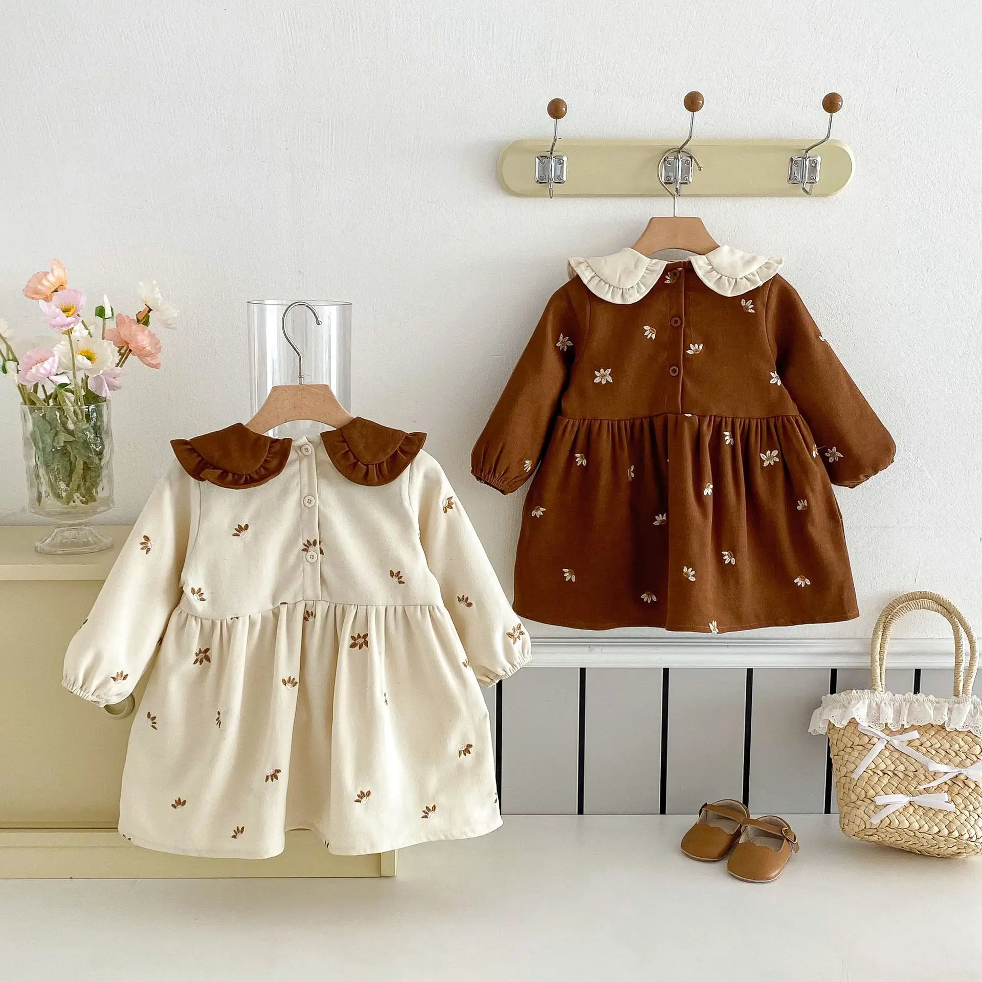 2025 primavera e outono nova edição coreana meninas vestido cor bloqueada bordado crianças roupas vestido da menina do bebê