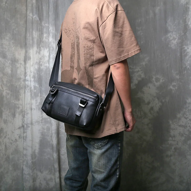 

Top Layer Cowhide Leisure Motorcycle Bag Men's Leather Shoulder Bag Horizontal Postman Single Shoulder Crossbody Bag