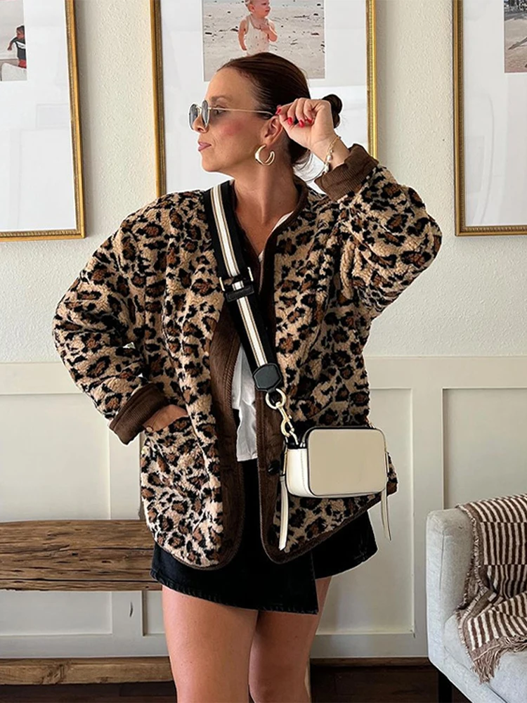 Retro Leopard Print Lamb Woolen Jackets Women Casual Loose O-neck Single Breasted Coats Lady Autumn Winter Chic High Street Tops