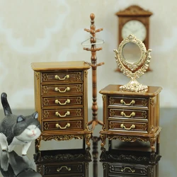 1Pc Dollhouse Furniture Ornaments Mini European Style Retro High And Low Cabinet Model Shooting Scene Props
