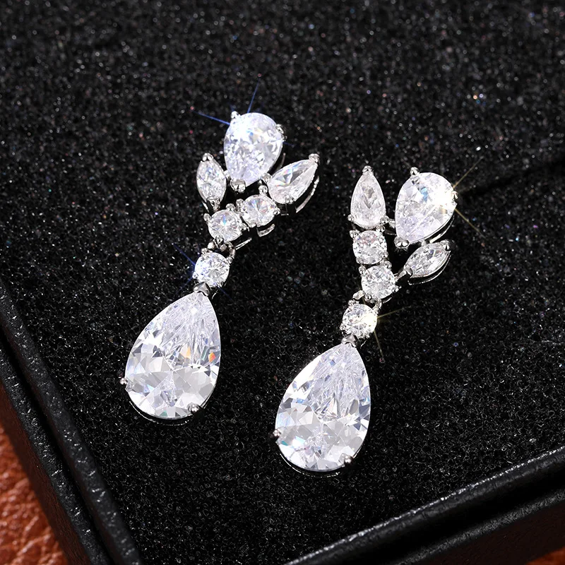 European and American Brides Attend Wedding Banquets Design and Accessories, Water Droplets, Zircon Sparkling Earrings for Women