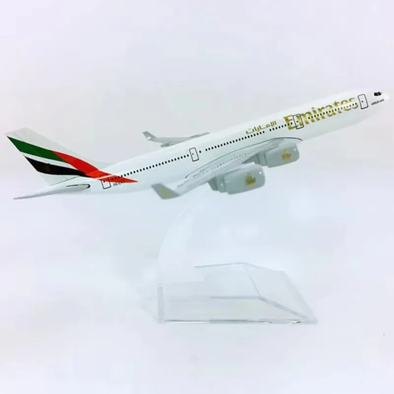 

16CM 1:400 Scale A340 Air UAE Aircraft Airbus Model 340 With base Alloy Aircraft Model Airplane Collectible Display Ornaments