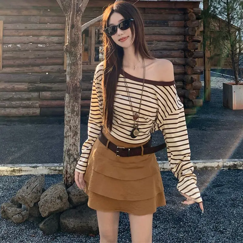 

Elegant Sexy Skirts Set Women's Clothing 90s Vintage Streetwear Femme khaki Stripe Long sleeves Tops Aesthetic Y2k Skirts Suits