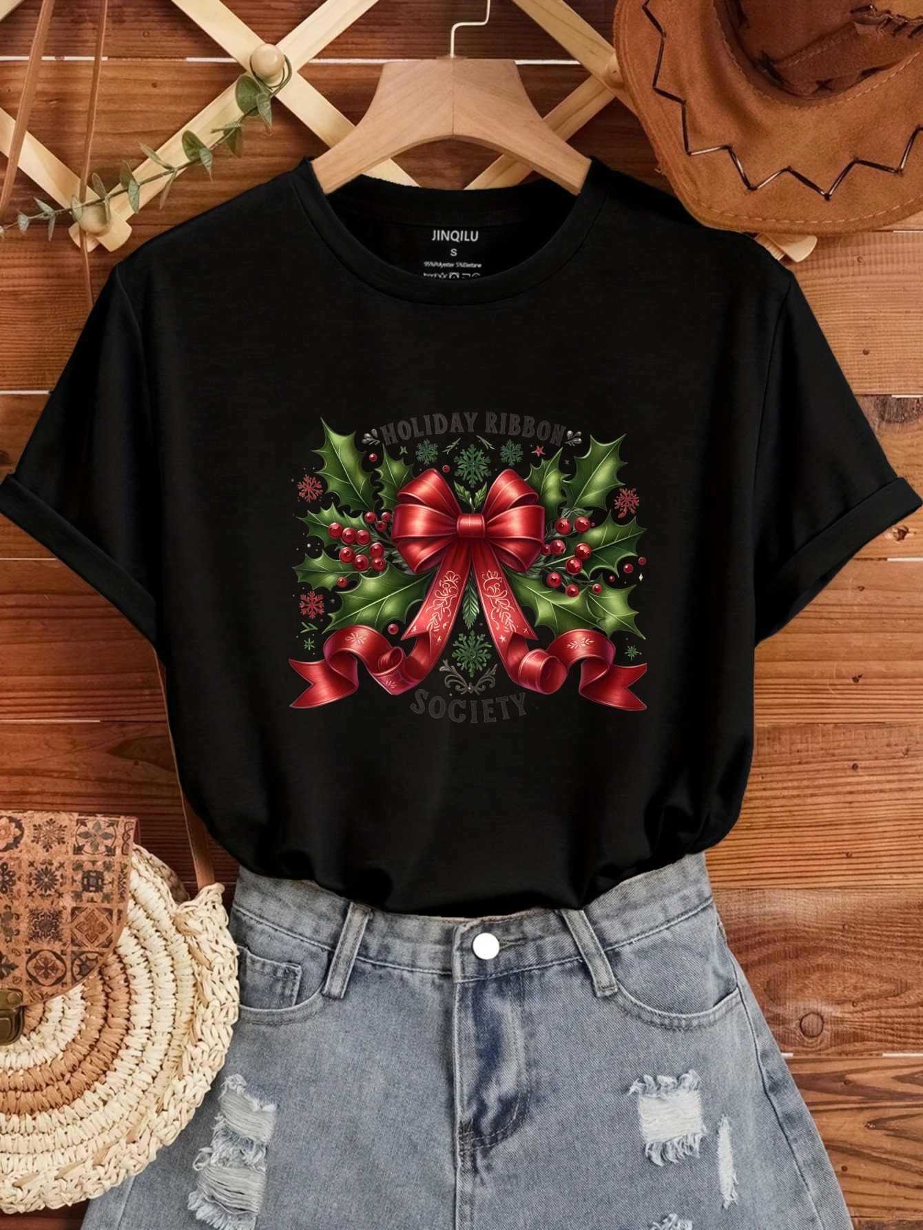 

2025 Christmas bow tip grass graffiti print top Casual Ladies Tshirt Junior O-Neck Spring Summer Fashion y2k clothing essentials