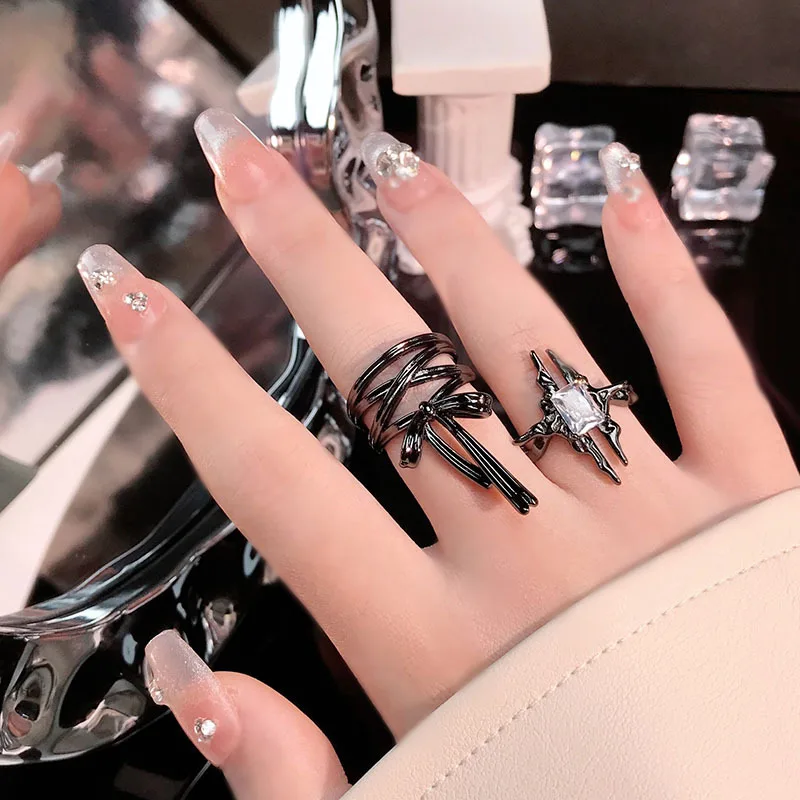 anel-de-dedo-indicador-feminino-com-design-de-nicho-em-seda-com-laco-borboleta-estilo-ballet-zirconia-e-cruz