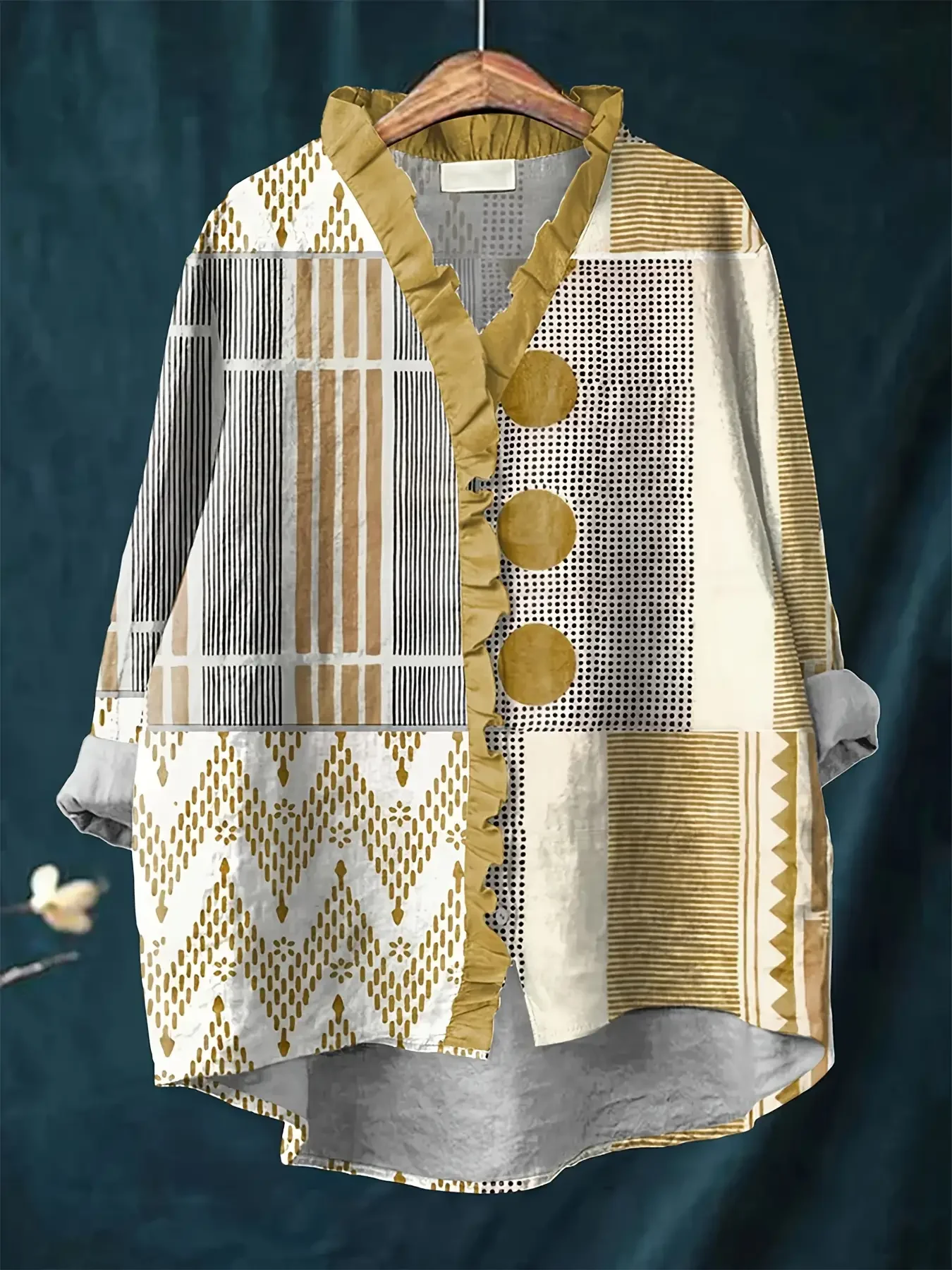 

New casual top, women's long sleeved lace shirt,Retro artistic and leisure style vestiti