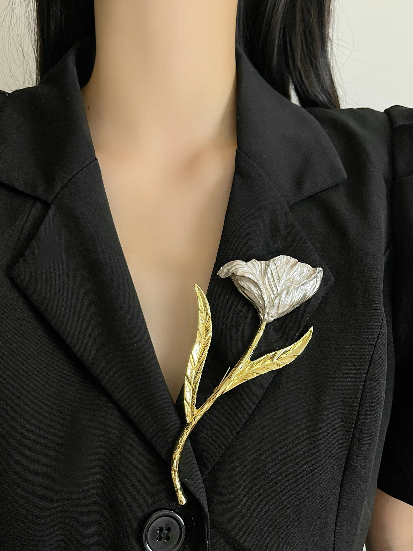 Kshmir Vintage Metal Large Leaf Flower Broochs For Women Girls Fashion Corsage Pins Show Jewelry Party Accessory