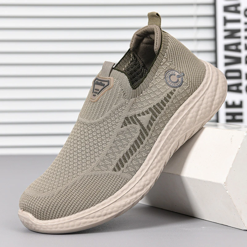 Men's breathable soft soled non slip casual shoes with thick soles, comfortable walking shoes, outdoor sports shoes