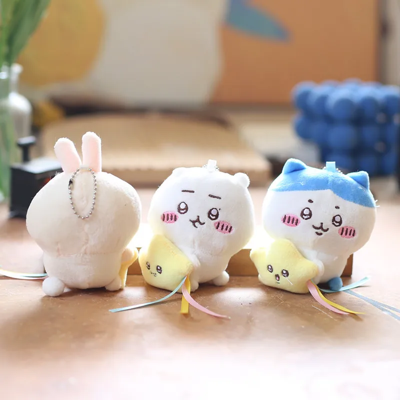 chiikawa cute and adorable star-shaped small pendant plush toy doll chiikawa keychain doll holding a shooting star Can be twiste