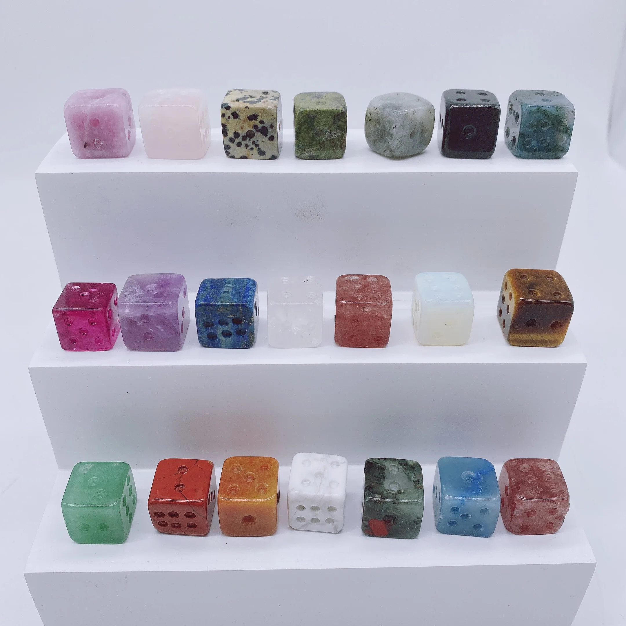 2pcs Natural Mixed material Dice Energy Reiki Gemstone Cube Palm Carving Decoration Crystal Quartz Healing High Quality For Gift