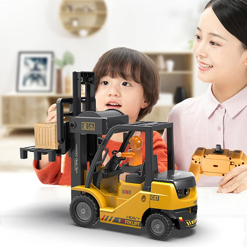 1: 24 รีโมทคอนโทรลรถจําลอง 11 Pass วิศวกรรมยานพาหนะไฟฟ้าเพลงสเปรย์ Crane ของเล่นเด็ก
