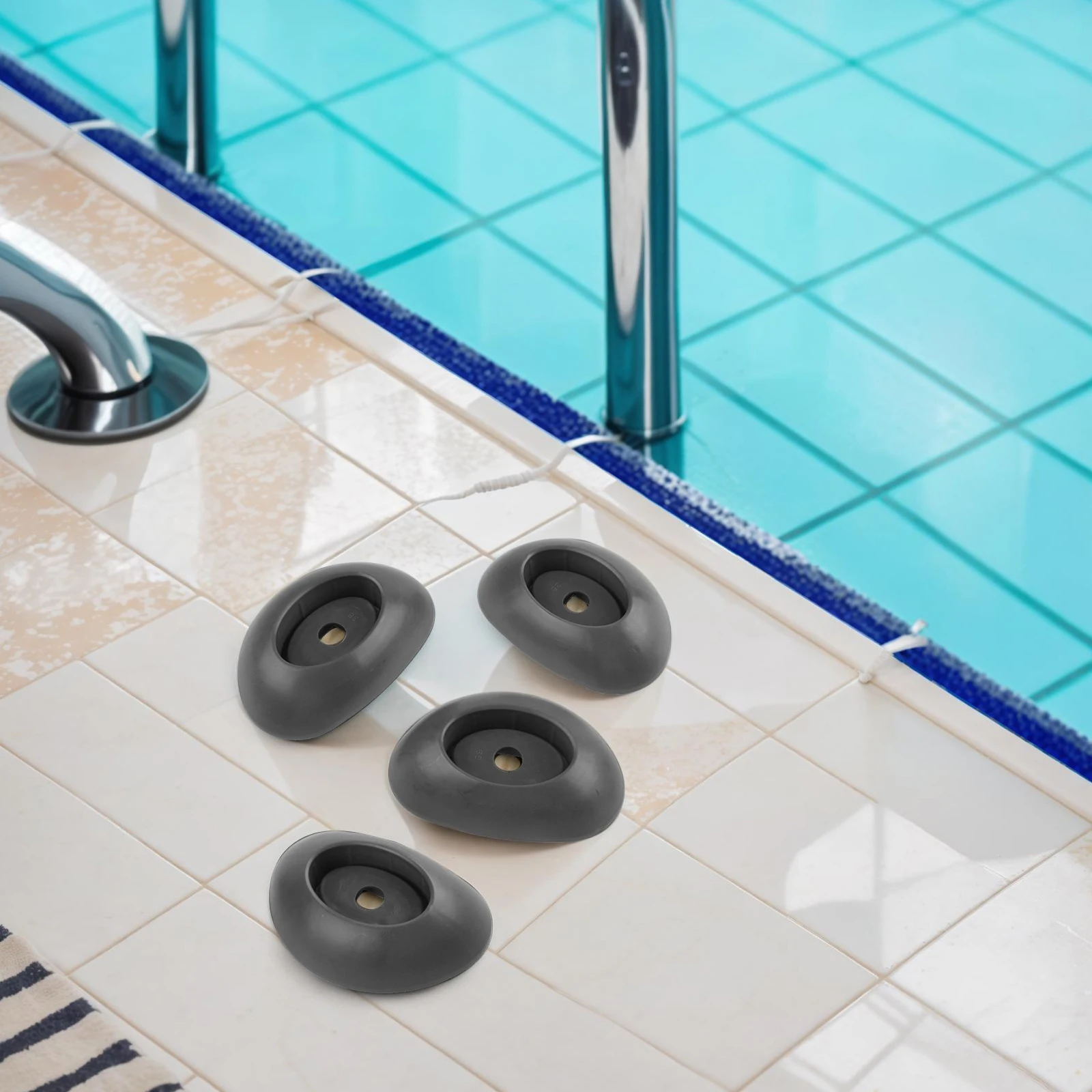 

Комплект из 4 заглушек для ножек для стальных бассейнов Coleman Power, модели P61802, размеры 16' x 48, 18' x 48, 20' x 48 и 24' x 52.
