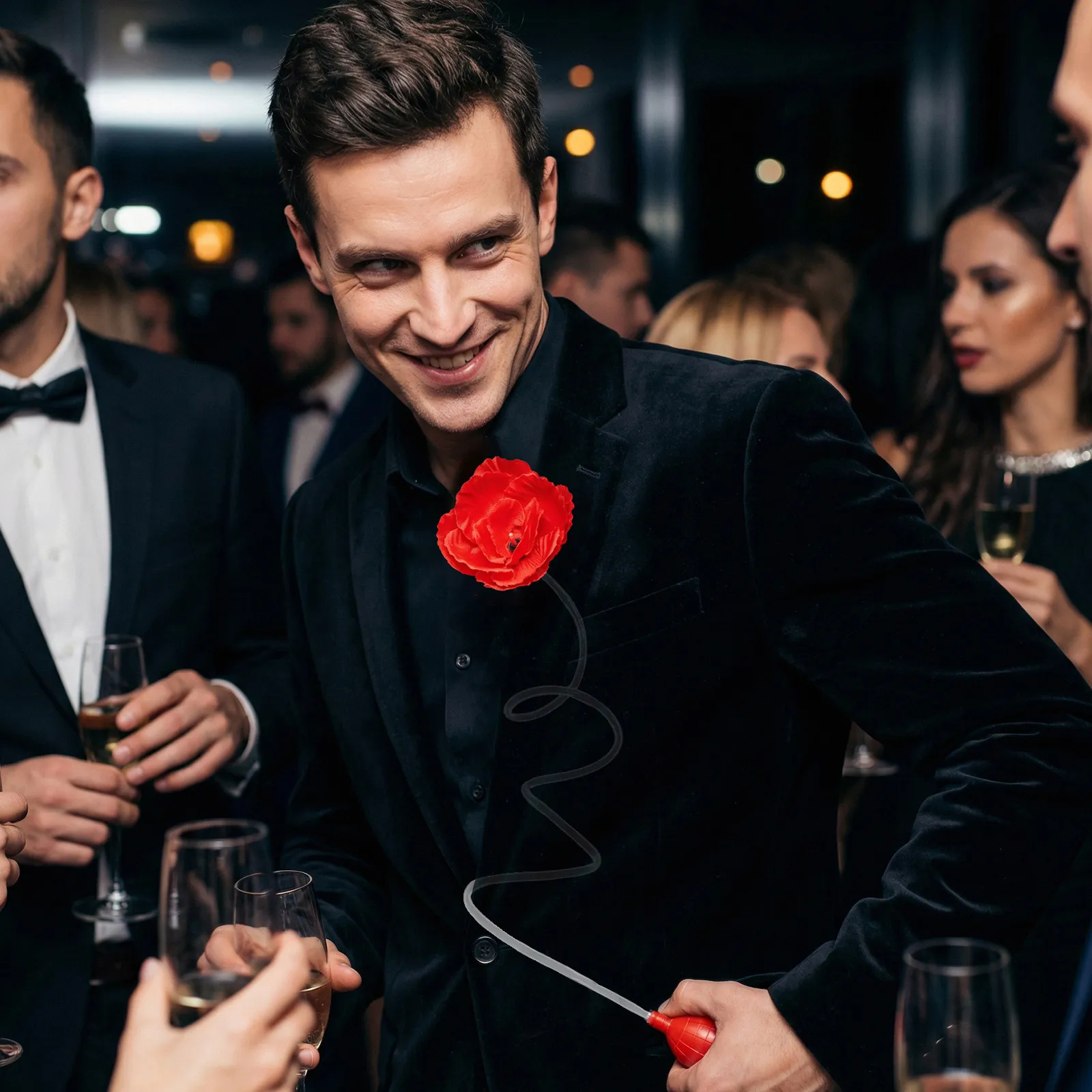 

2 шт. реалистичные искусственные розы-фонтаны для розыгрышей на День дураков и Хэллоуин, красные розы, прыскающие водой, для приколов