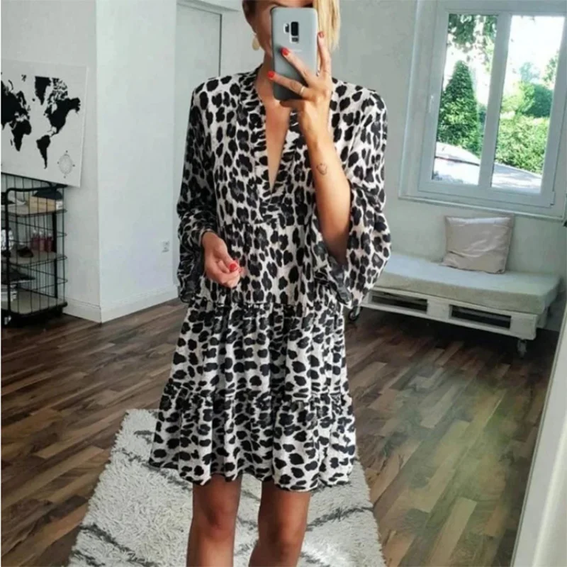 

2025Hot New European and American Spring/Summer Women's Animal Print Long Sleeve DressVCasual Vacation Short Dress