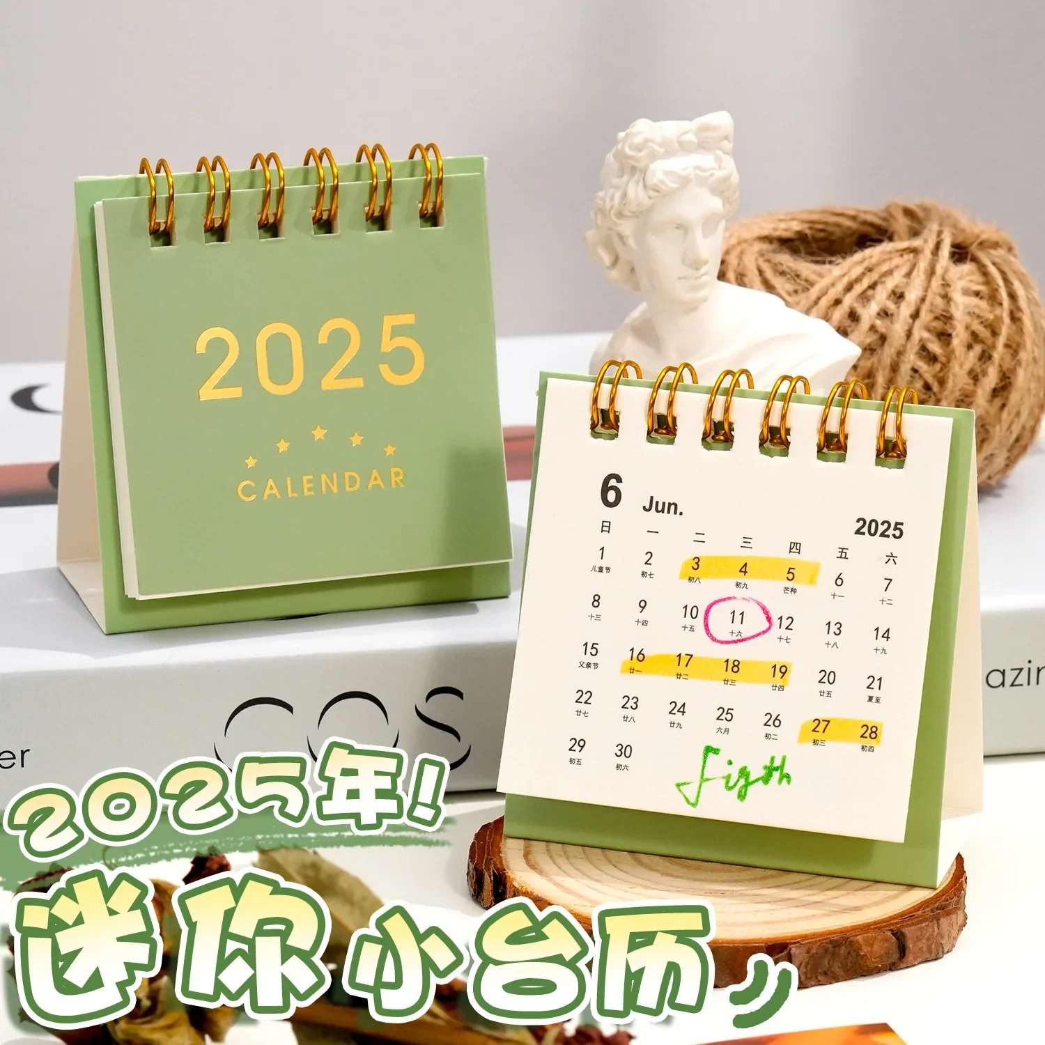 2025 New Kawaii Mini Desk Calendar Creative Cartoon Cute Simple Creative Student Calendars Notepad Desktop Ornament Planner Gift