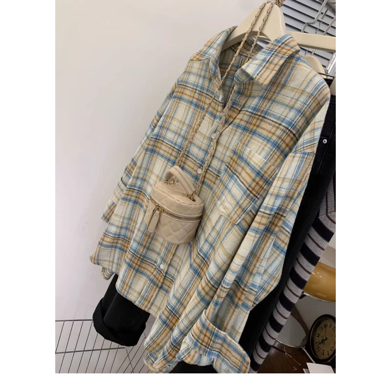ベージュの格子柄トップス レトロアメリカン 多用途 ルーズな格子柄シャツ 新デザイン 2025 シャツジャケット