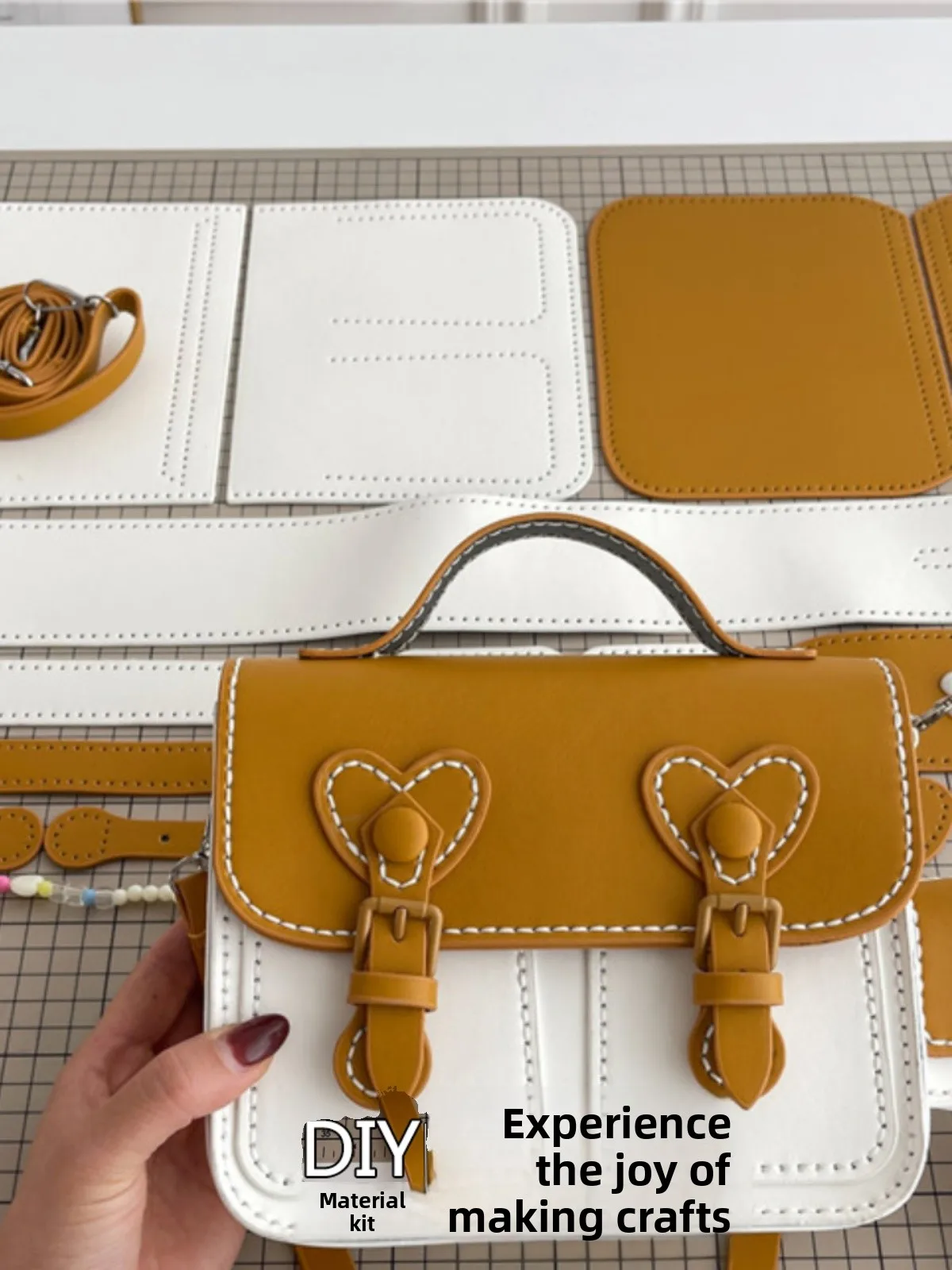

Cambrie Sle Versatile Handwoven Crossbody Bag DIY Material Kit Small Square Faionable Bag for Casual Ocns