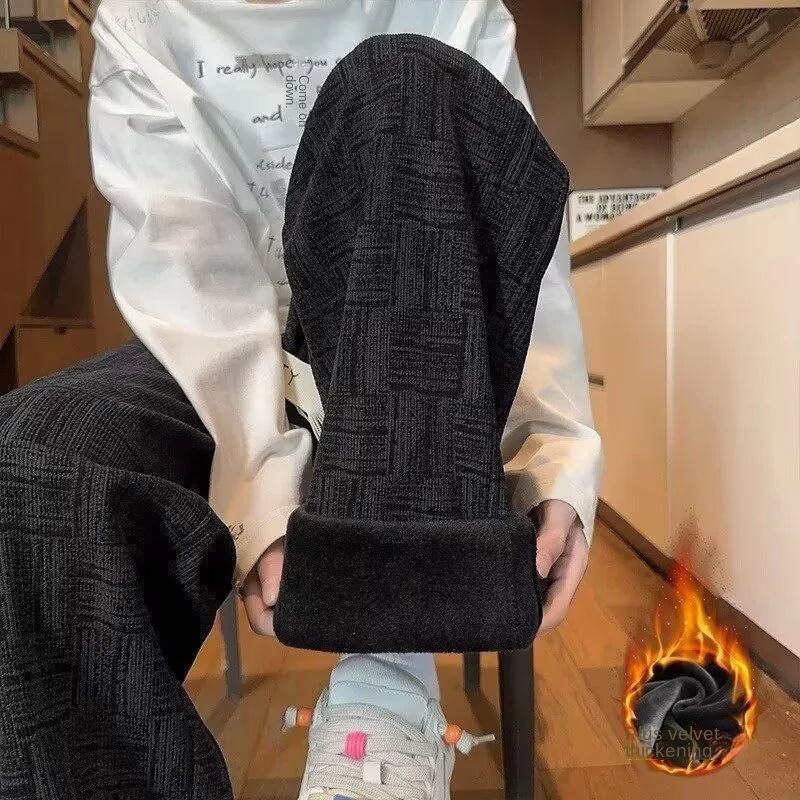 

Straight leg pants for men in autumn and winter, 2025 new style, trendy brand with fleece sports sweatpants, loose and wide leg