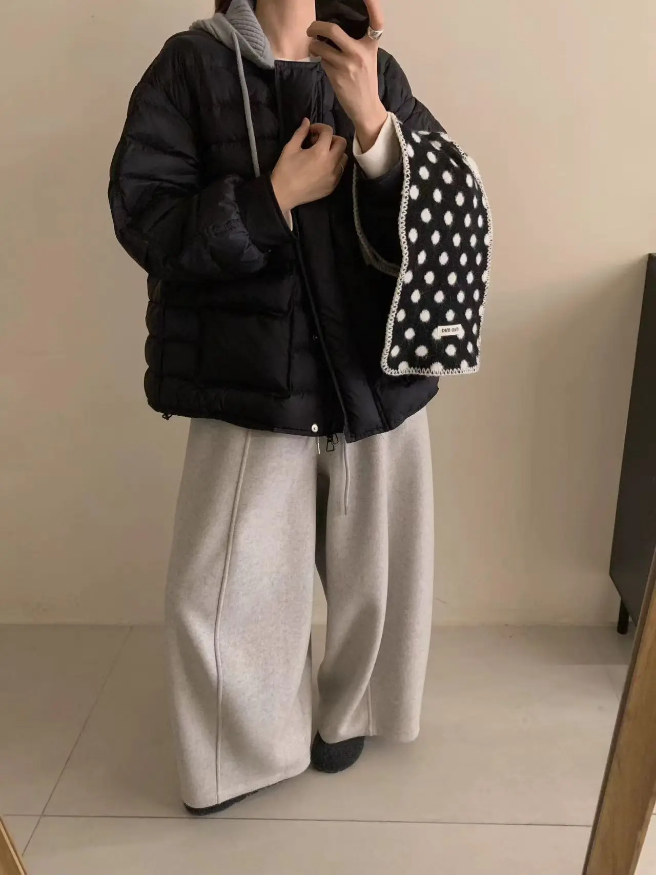 XF765 الخريف/الشتاء 25 الملابس النسائية الجديدة الكورية محبوك مقنعين أسفل سترة تصميم الشعور الصغيرة الأبيض بطة أسفل معطف #5