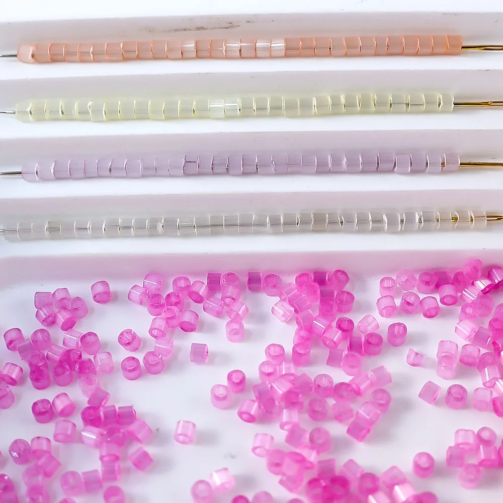 Aus Japan importierte Miyuki Delica Seidenfarbene Rocailles, Glasperlen, für die Schmuckherstellung, geeignet für verschiedene DIY-Bastelarbeiten. – Detail 5