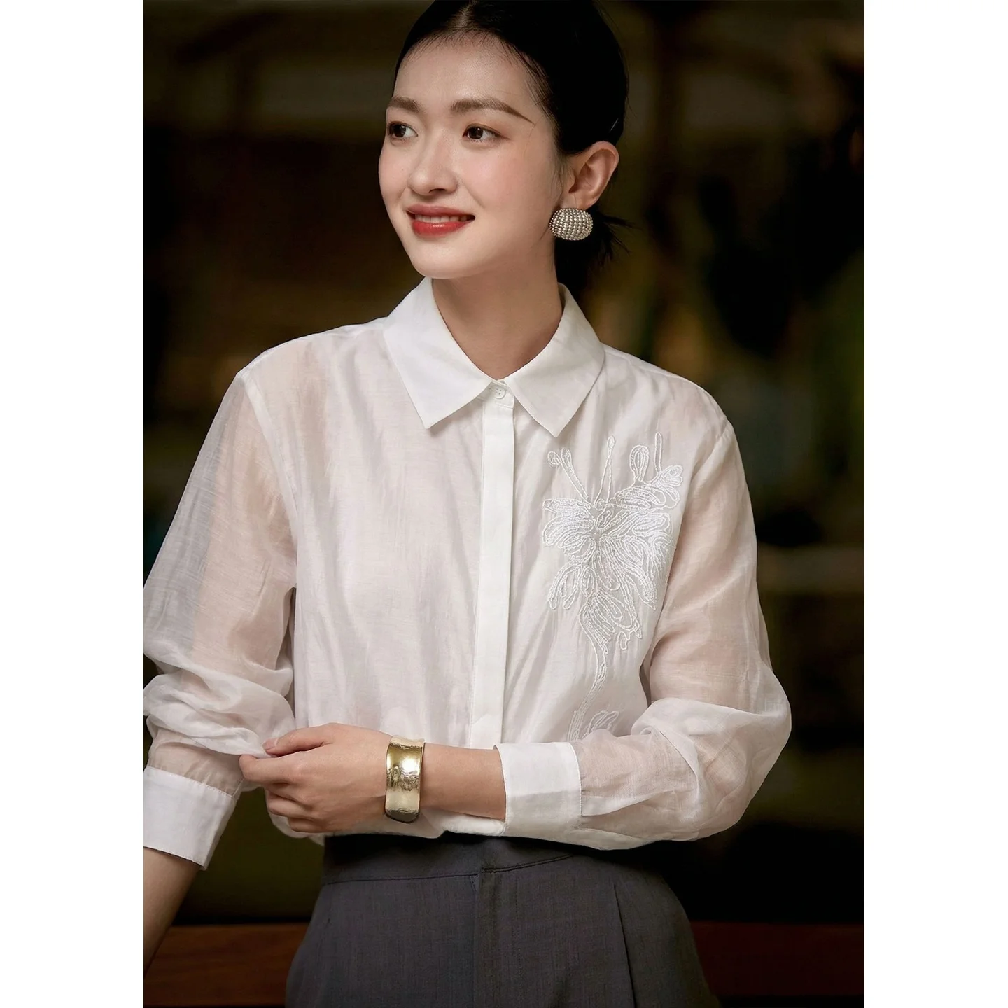 

Elegant White Long Sleeve Women's Shirt Versatile Business Casual Spring Commute Shirt Chivirin Chinese Style Loose Fit
