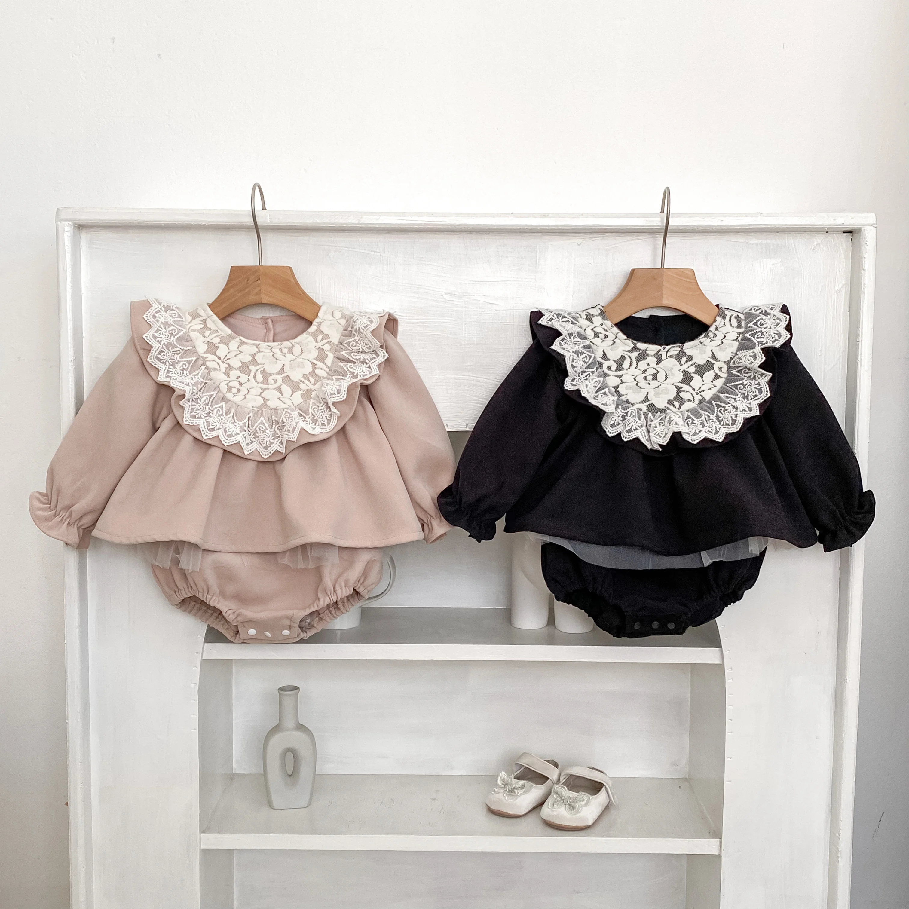 

Autumn new baby clothing for 0-3-year-old girls: lace lotus leaf collar long-sleeved romper, Ha skirt, cute and versatile romper