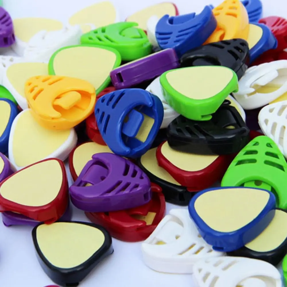 10PCS Adhesive Guitar Plectrum Box Heart Shape Plastic Guitar Pick Holder Random Color Durable Guitar Pick Box Music Enthusiasts