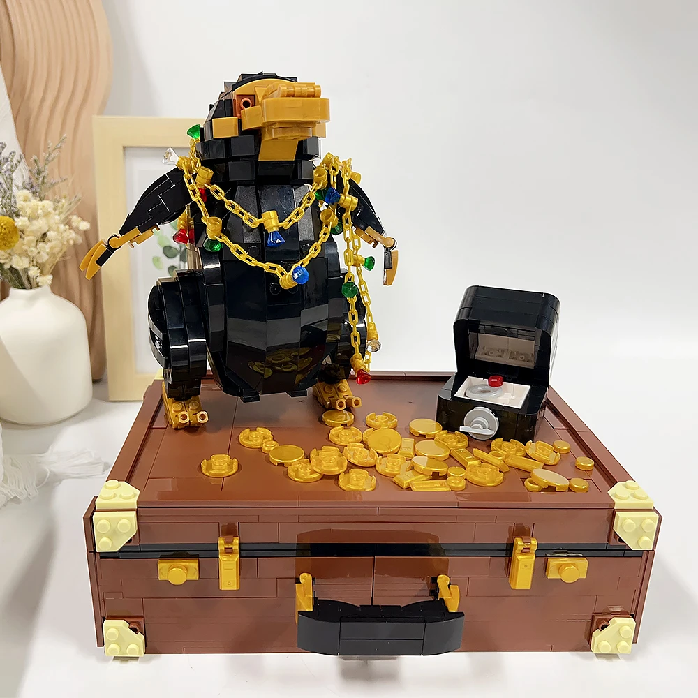 

Волшебный мир, волшебное животное, золотая монета, чемодан, 1404 шт., костюм из строительных блоков, модель, креативный костюм из АБС-пластика, белый