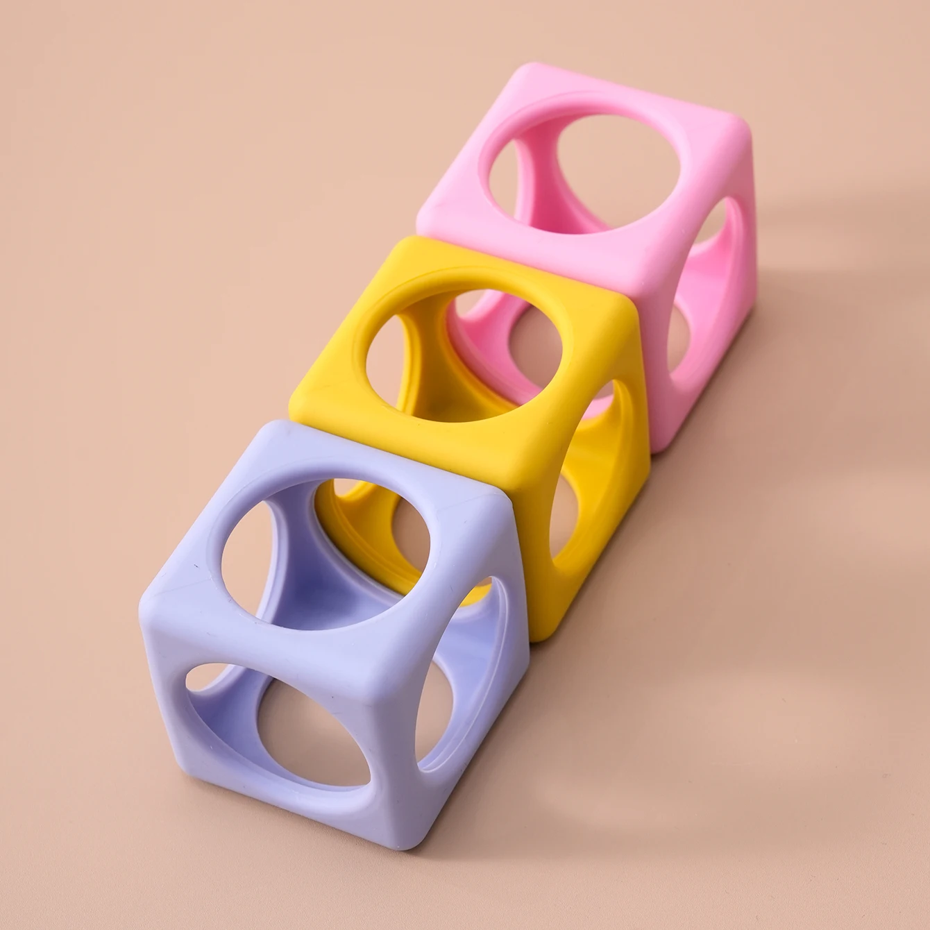 Color Kids 1PCS Silicone Baby Teether Chewing Toy BPA Free Safe Teething Relief For Infants Toddlers Molar Soother Nursing Senso