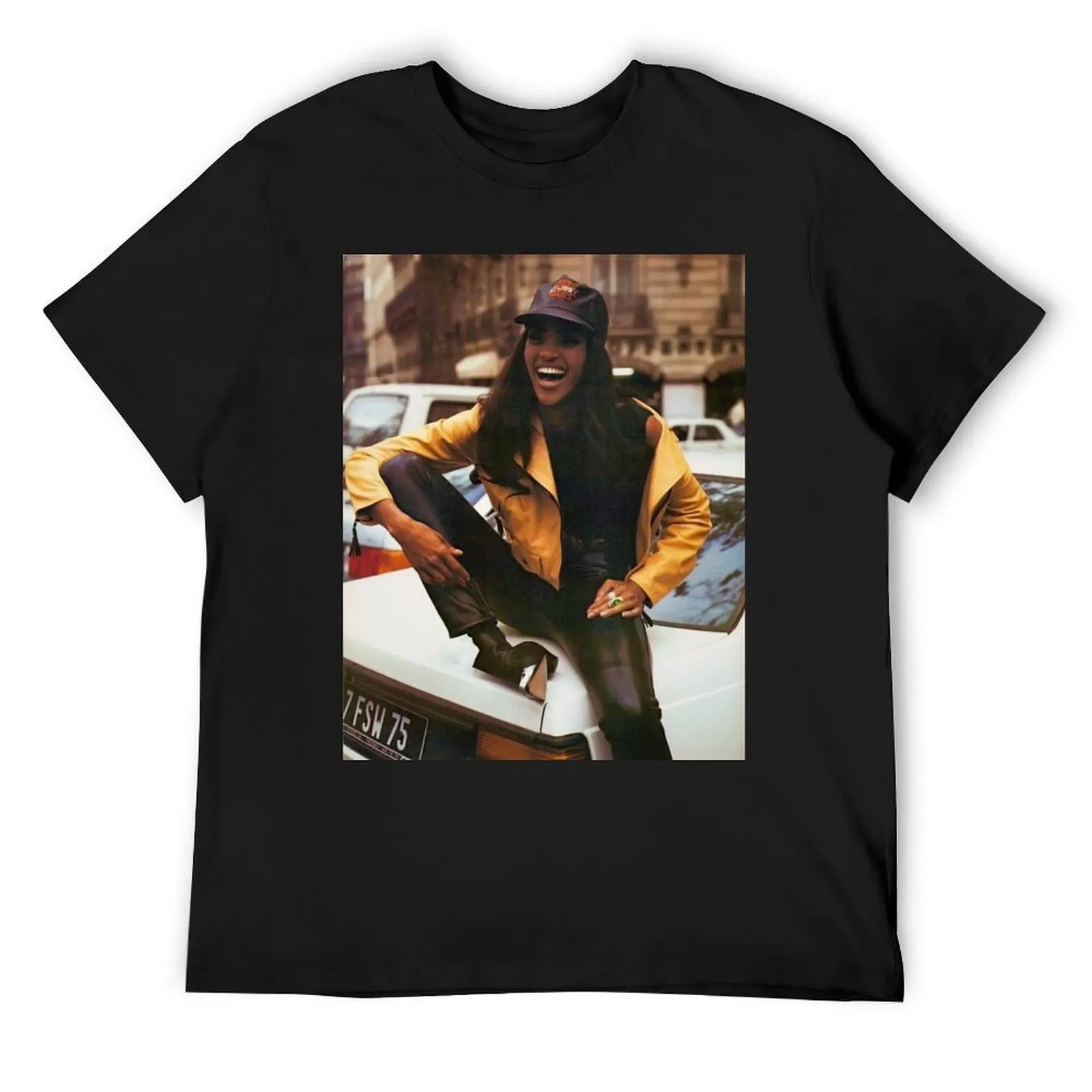 Naomi Campbell : Laughter T-Shirt customizeds graphic shirts kawaii clothes anime shirts men