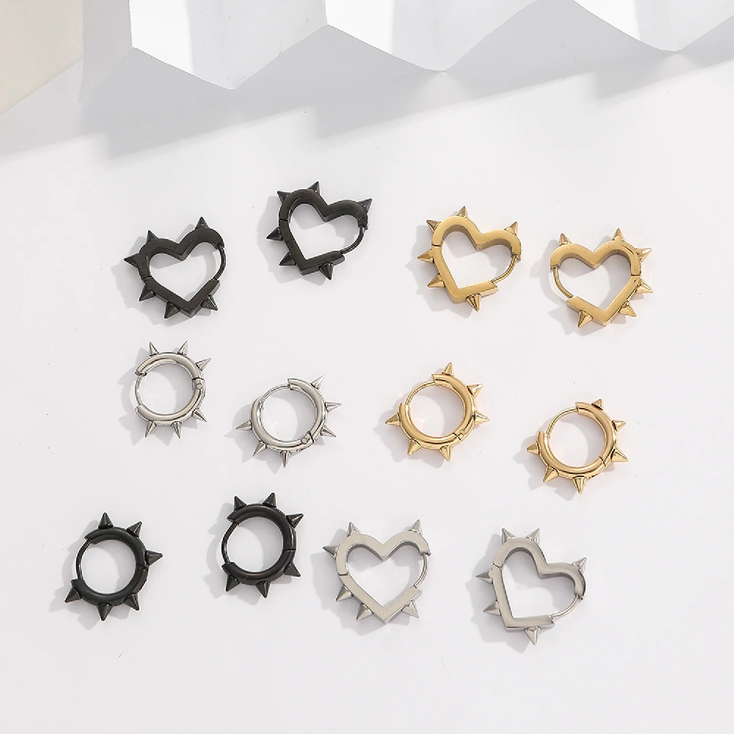 Stainless steel earrings woman Prickly Heart small hoop earrings Round huggies earrings fashion jewelry wholesale