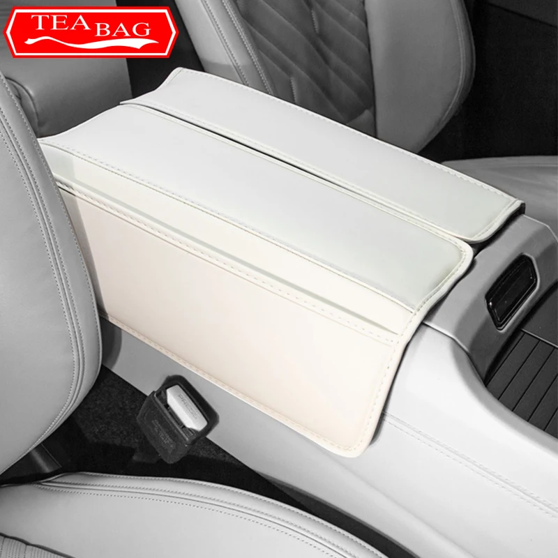 For Lynk & Co 09 2021-2024 Car Styling Armrest Cover Center Control Protective Cover Anti-friction Auto Modified Accessories