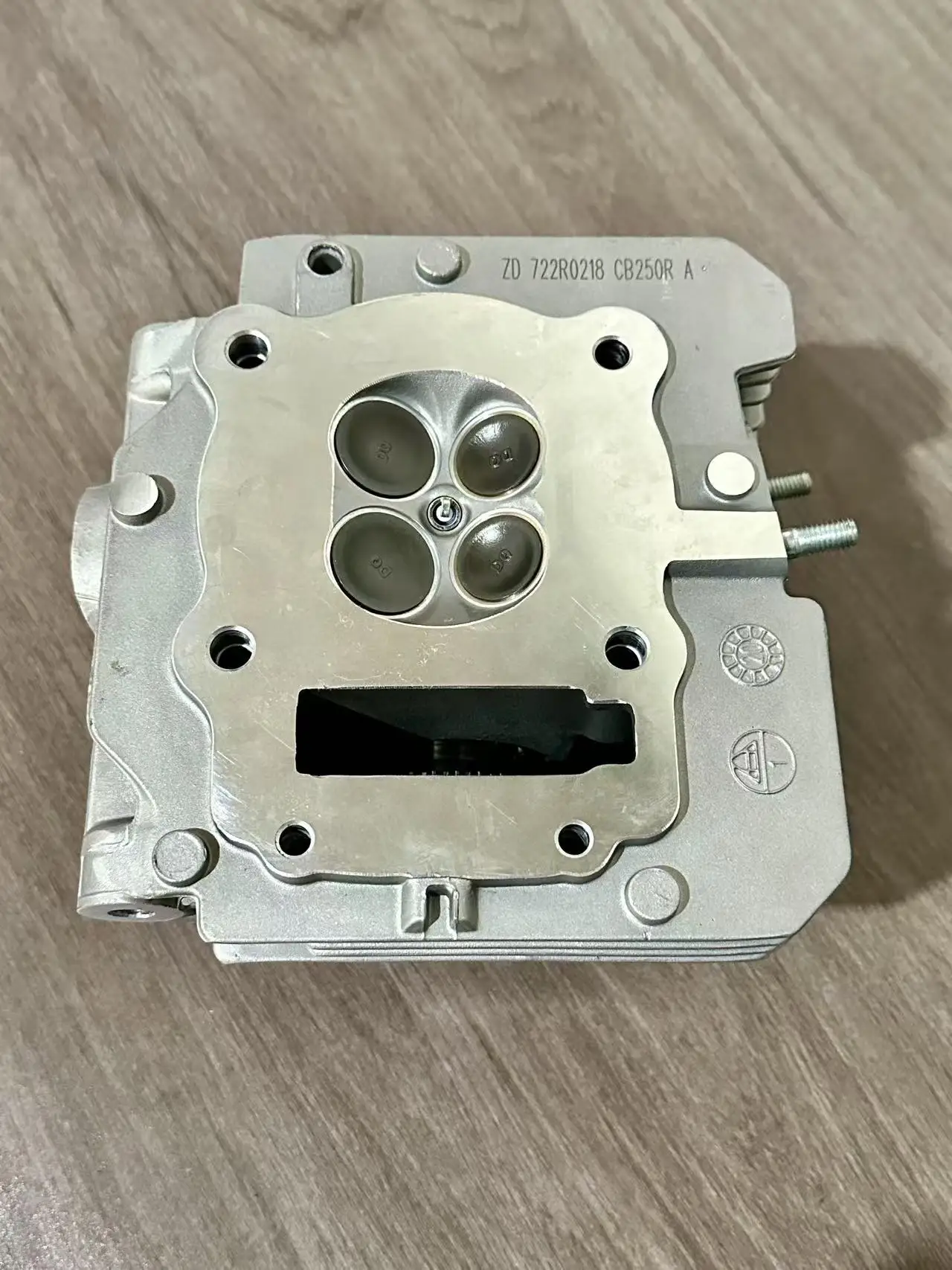 Zongshen CB250R/CB250RL/CB300R/CB300RL cylinder head assembly 4