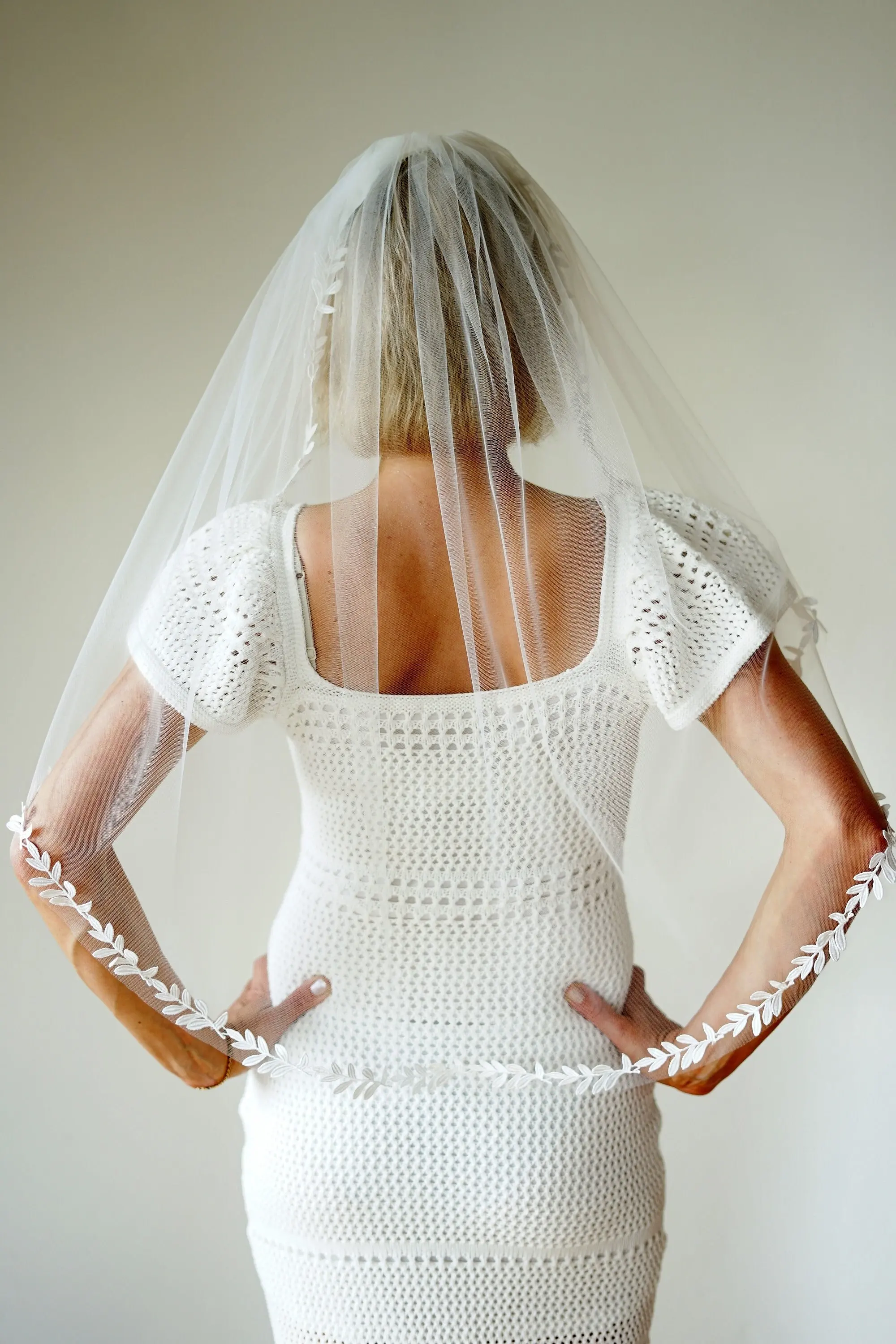 

Leaf Lace Bridal Veil Wedding Lace Wedding Veil Leaf boho lace white ivory soft veil bridal Veil Fingertip Chapel length Veil