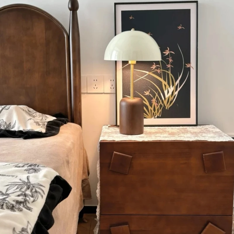 

Middle Ancient Style French Retro Designer Eye Protection Solid Wood Atmosphere Table Lamp Decoration Bedroom Living Room