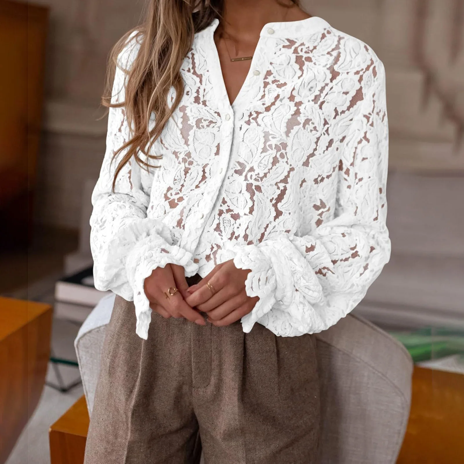 2025 Camicetta abbottonata da donna Elegante maglia di pizzo Fiore Solido Girocollo Manica lunga Top Hollow Blusas Para Mujer