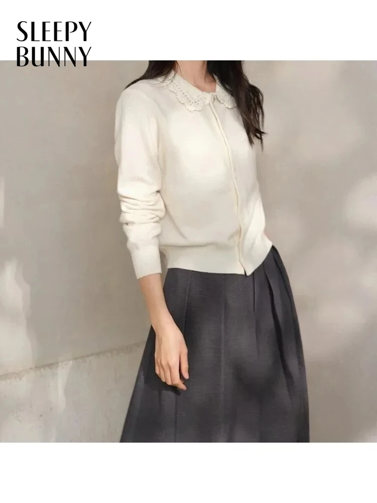 

Women Lady Elegant Wool Cardigan Soft Warm Sweater Winter Knit Top Hollow Collar Design Short Jacket Chic Daily Layering Outfit