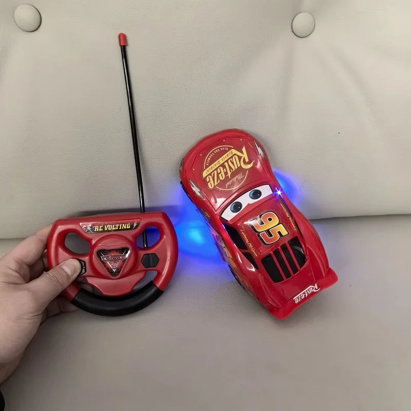 Lightning Mcqueen Disney Pixar Cars 3 télécommande voiture jouet électrique enfants cadeau dessin animé voiture de sport modèle Rc véhicule pour les enfants