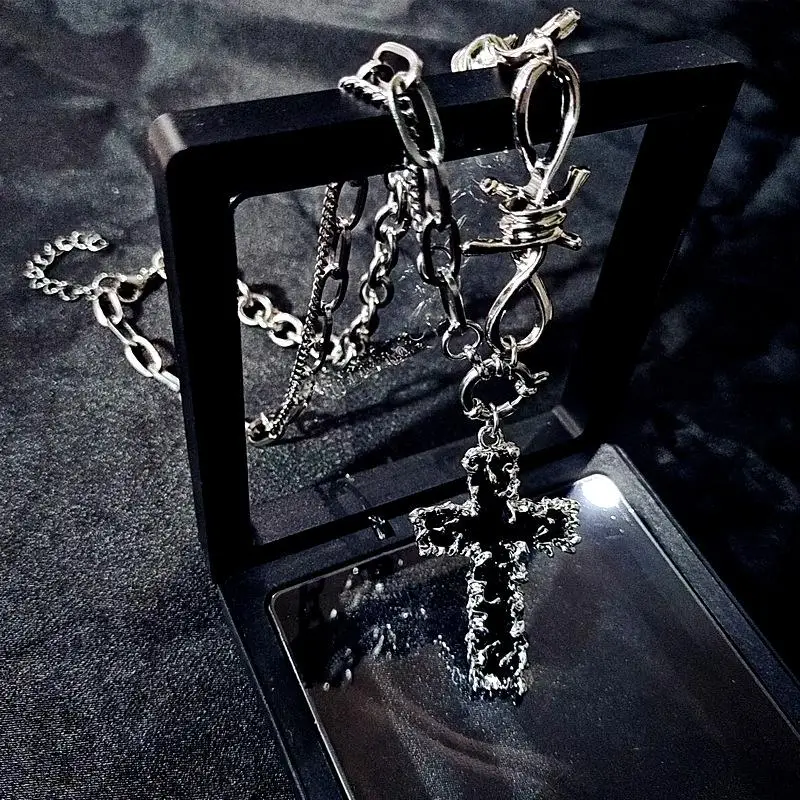 Gothic Cuban Chain Cross Pendant Necklace for Women Men Vintage Unisex Grunge Chain Necklace Fashion Jewelry Accessories