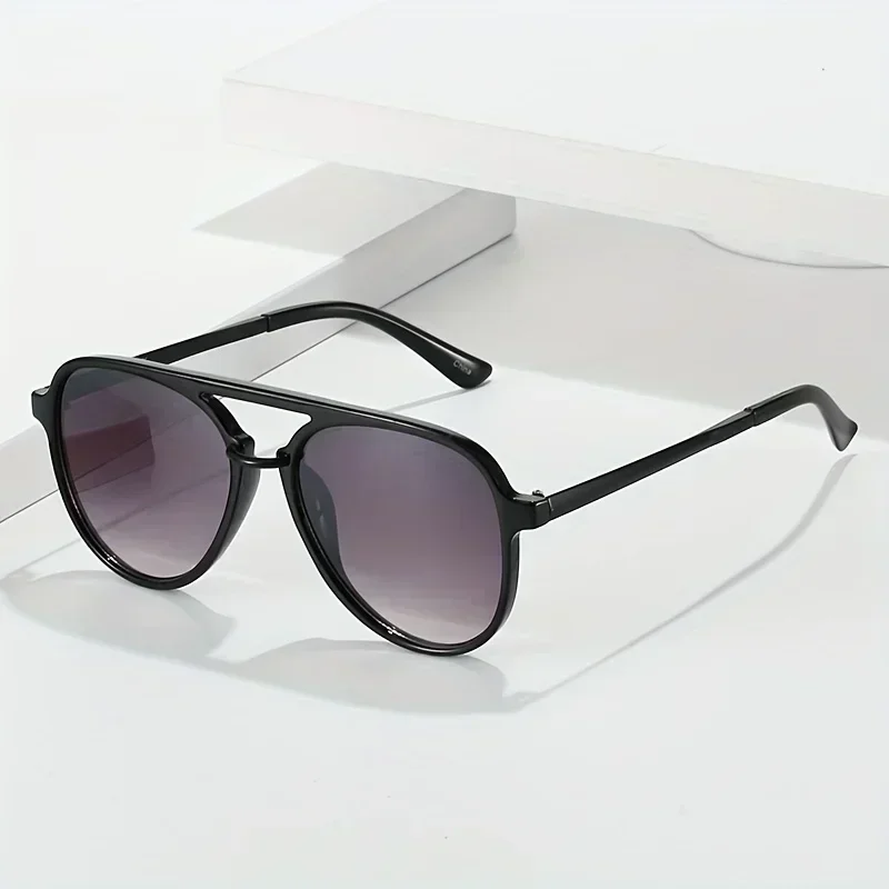 1pc - 패셔너블한 안경, 여행에 적합, 패셔너블한 디자인, 데일리 착용에 적합, 완벽한 선물이 될 수 있습니다.