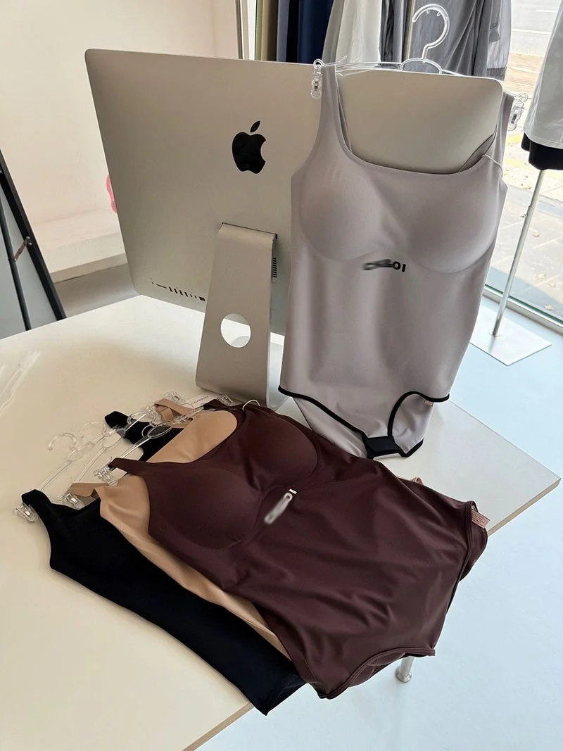 

Women's Slim Fit One-Piece Bandeau Vest Underwear Tank Top with Chest Pad Inner And Outer Wear Nylon Fabric ort Pants