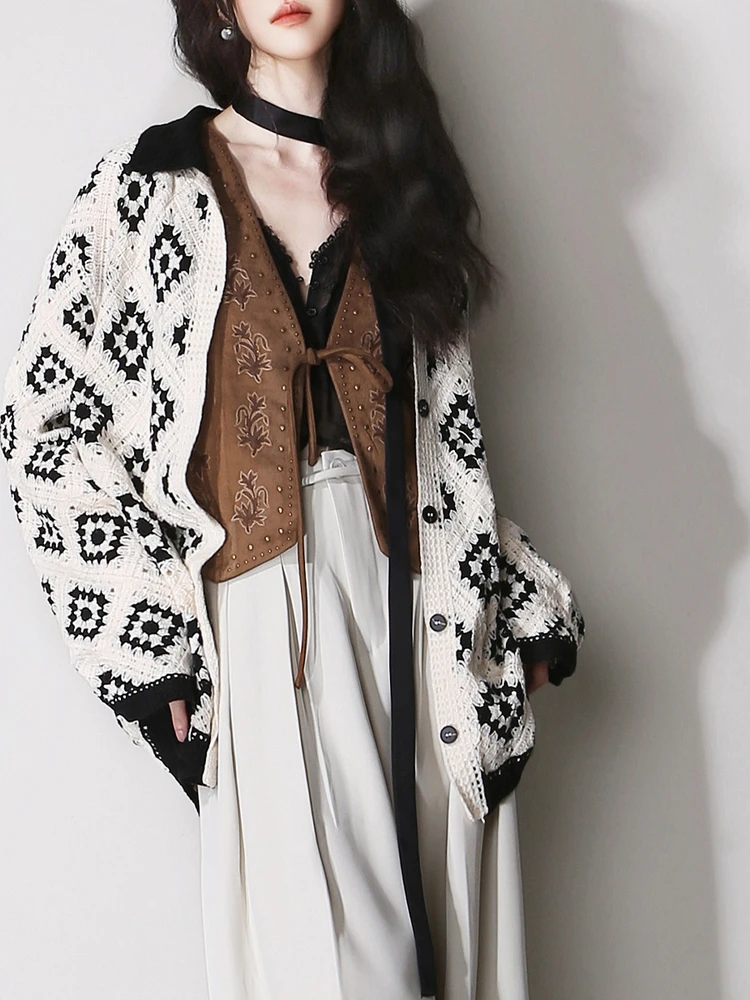 

Bla White Diamond Pattern Hollow out Color Blo Loose Fitting Comfortable Vintage Layering Knitted Sweater Cardigan Coat