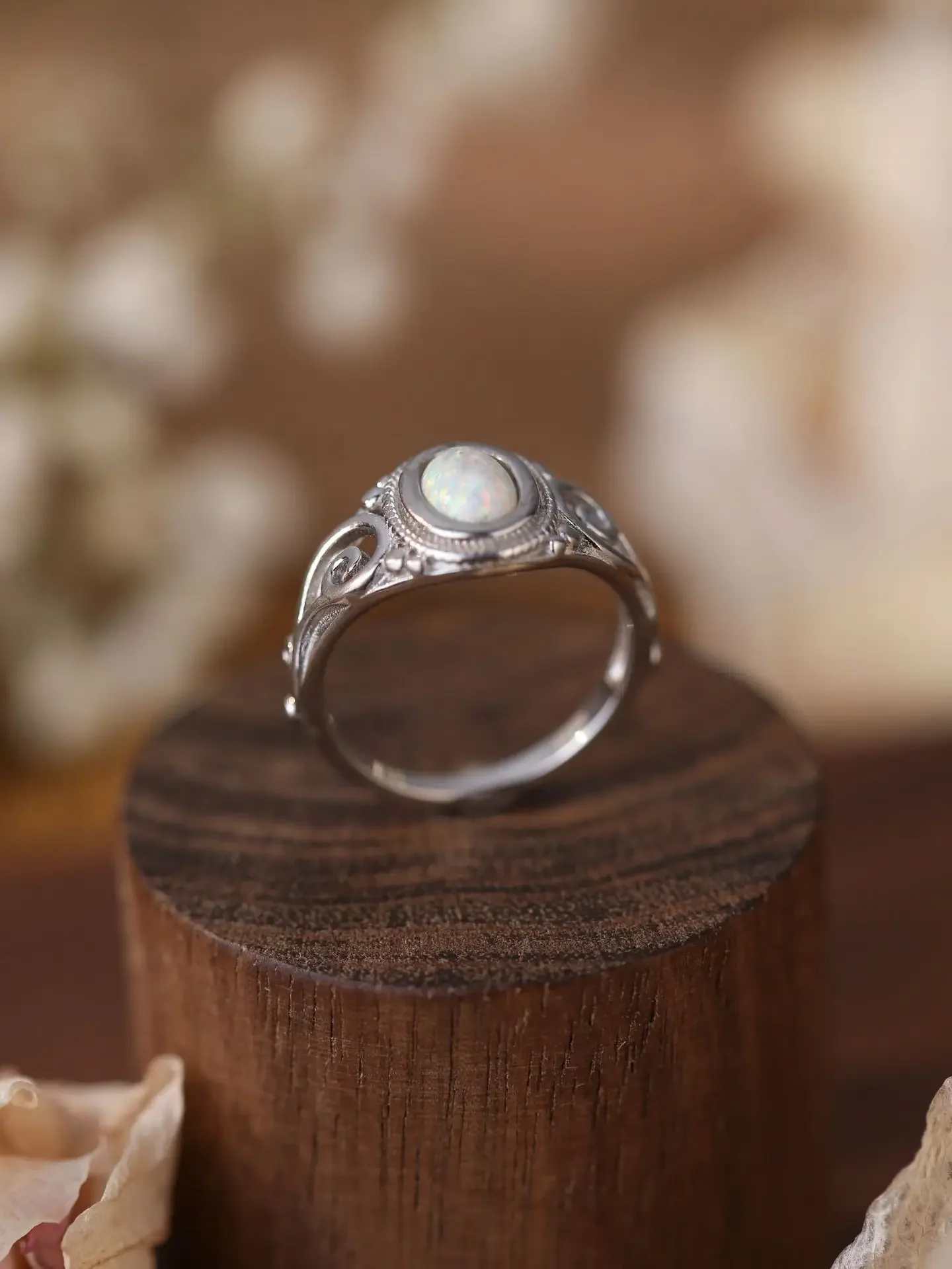 Simple New Pure 925 Silver Round White Opal Ring with Trendy Style for Men and Women