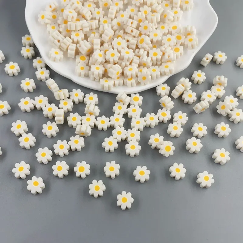 100Pcs Daisy Beads Handmade Flat Small Flower Loose Spacer Bead for Women Bracelets Necklace Earrings DIY Craft Jewelry Making